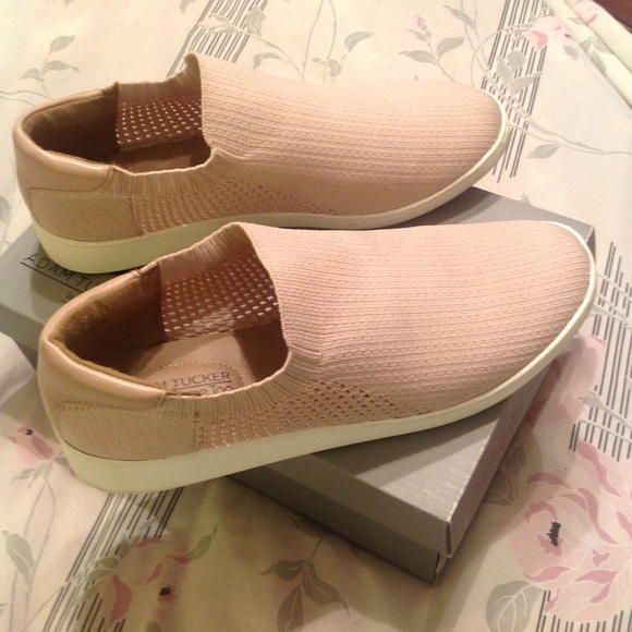 Women's Adam Tucker Radley Knit Sneaker size 10 - Picture 2 of 3